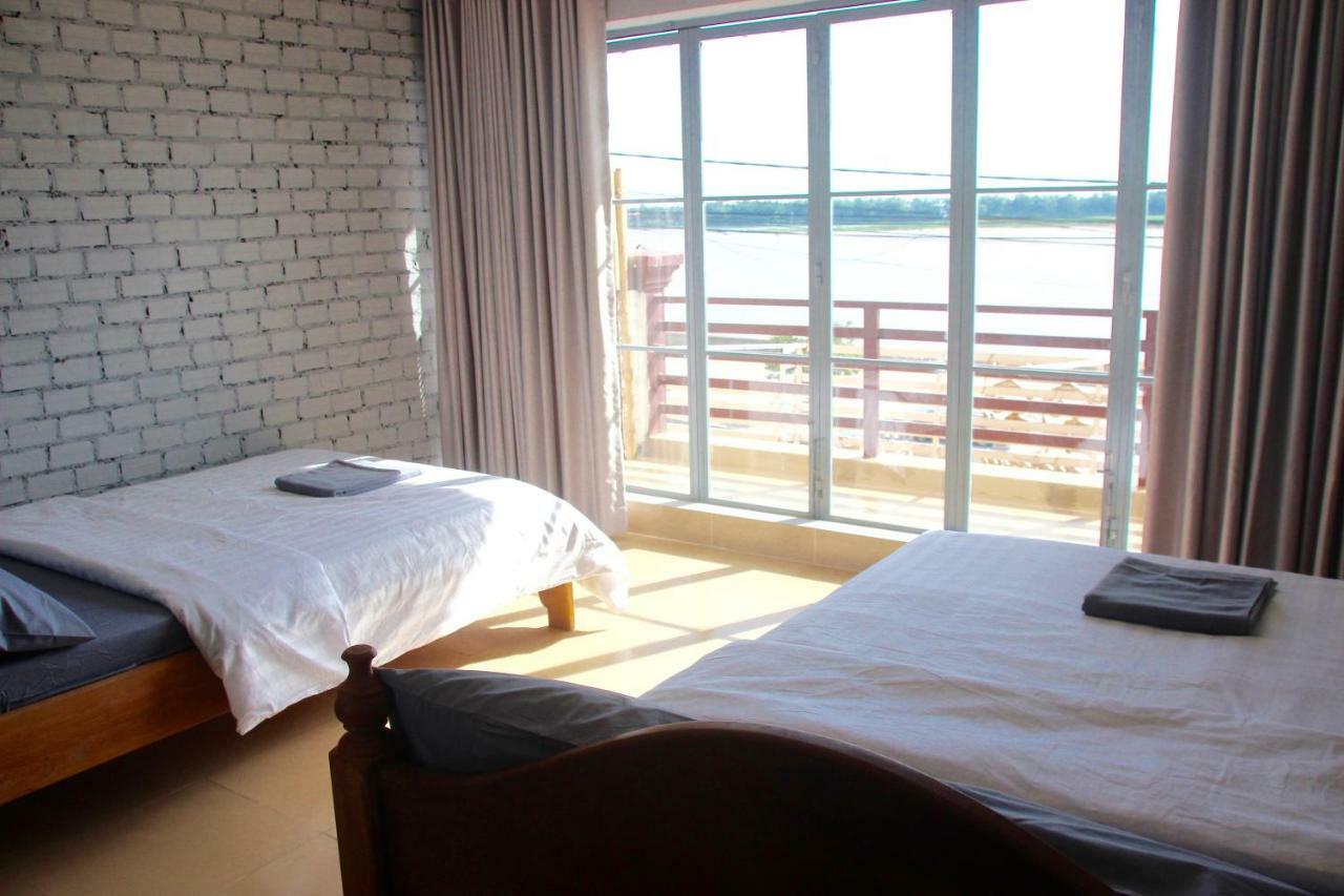 Sorya Guesthouse & Dolphin Tours Kratie Exterior photo